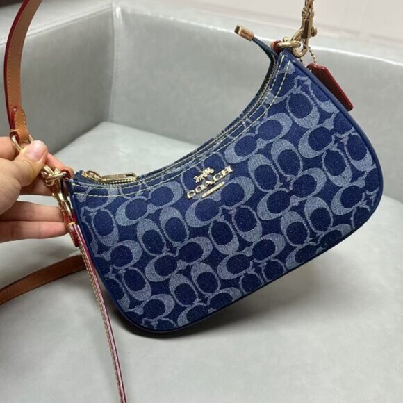 NWT Signature CAF82 Cherry Denim Coach Teri Shoulder Bag - Picture 1 of 8